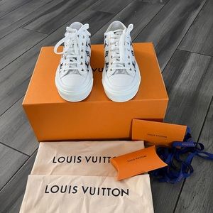 Louis Vuitton Stellar Sneaker Size 39
